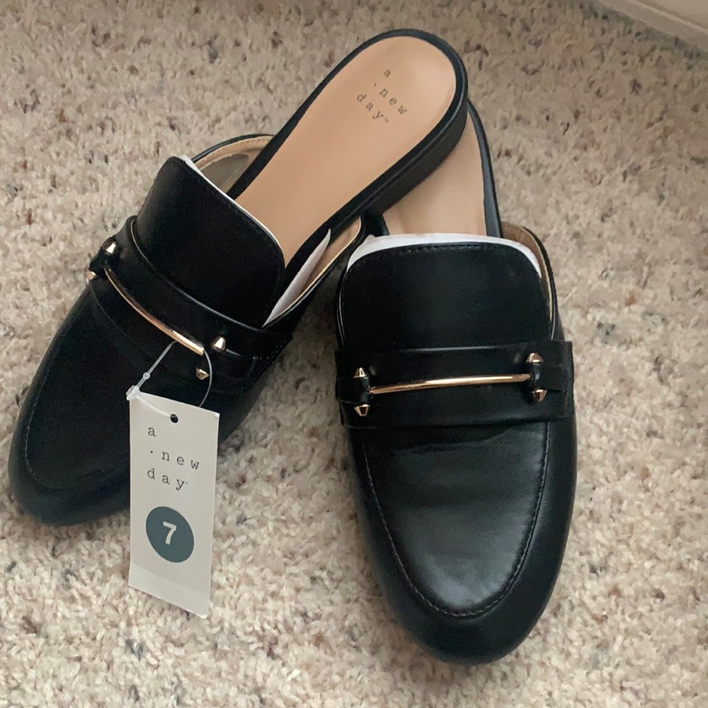 A New Day : Woman’s Loafers Size 7